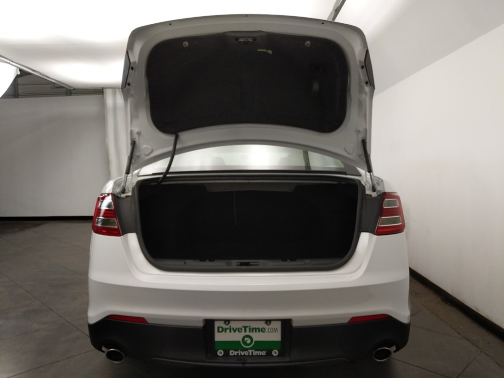 2015 Ford Taurus - Trunk