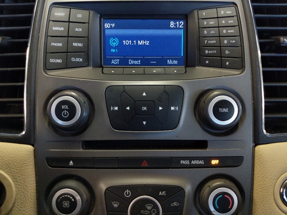 2015 Ford Taurus - Stereo Package