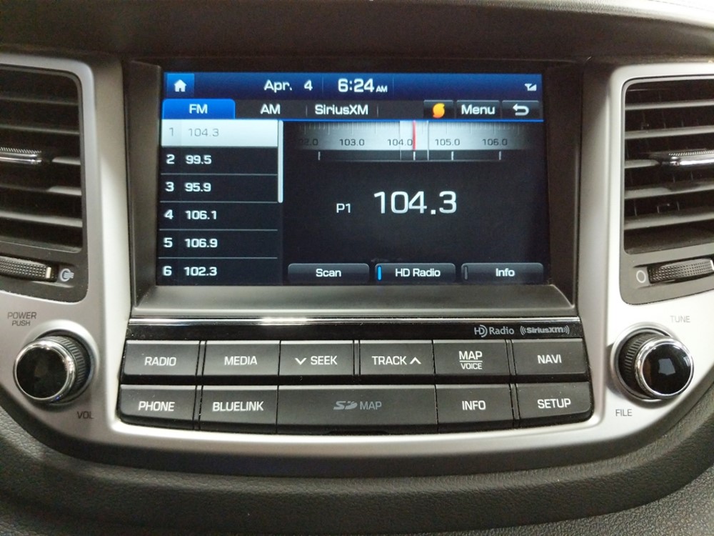 2016 Hyundai Tucson - Stereo Package