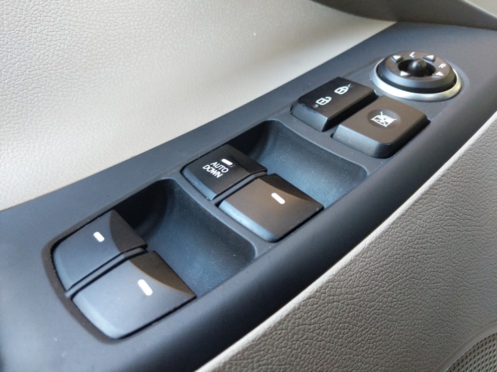 2016 Hyundai Elantra - Driver Power Windows/Lock Control