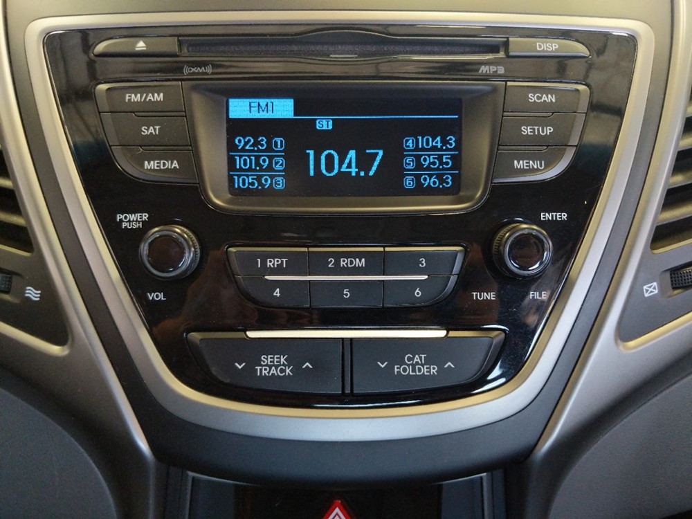 2016 Hyundai Elantra - Stereo Package