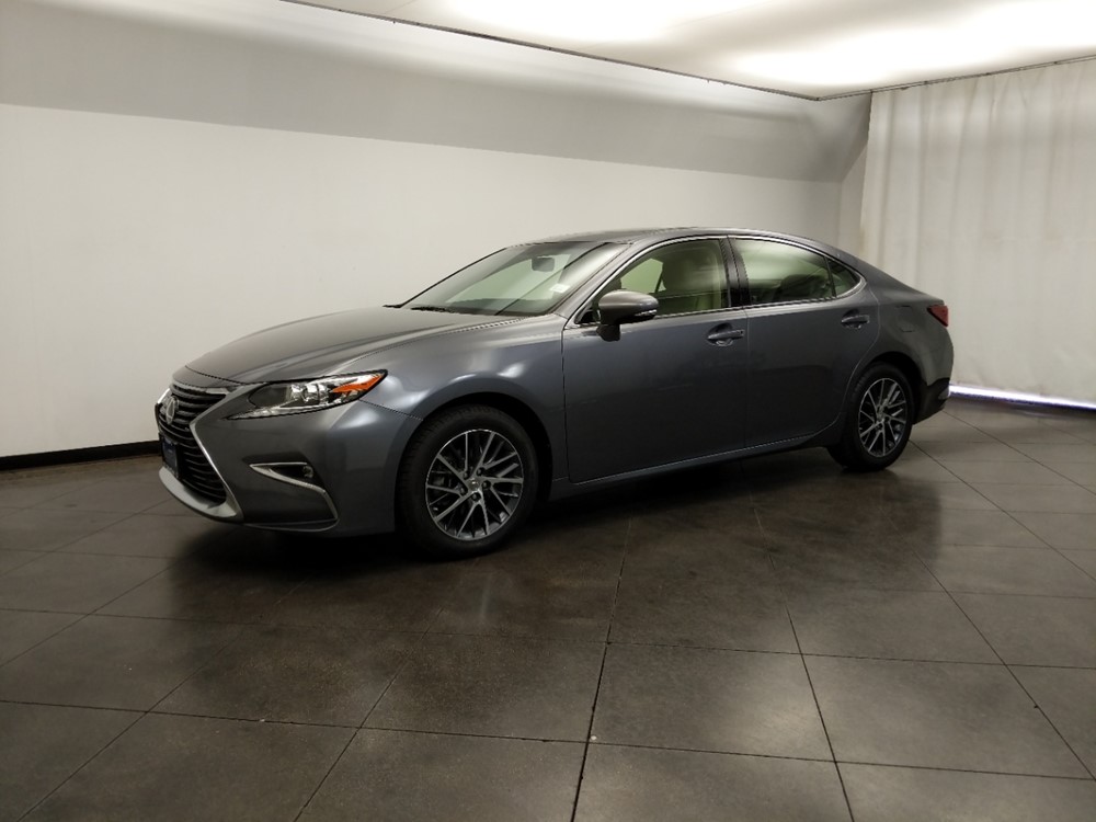 2016 Lexus ES 350 - Driver Front Side