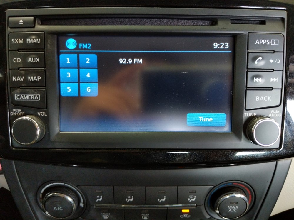 2016 Nissan Sentra - Stereo Package