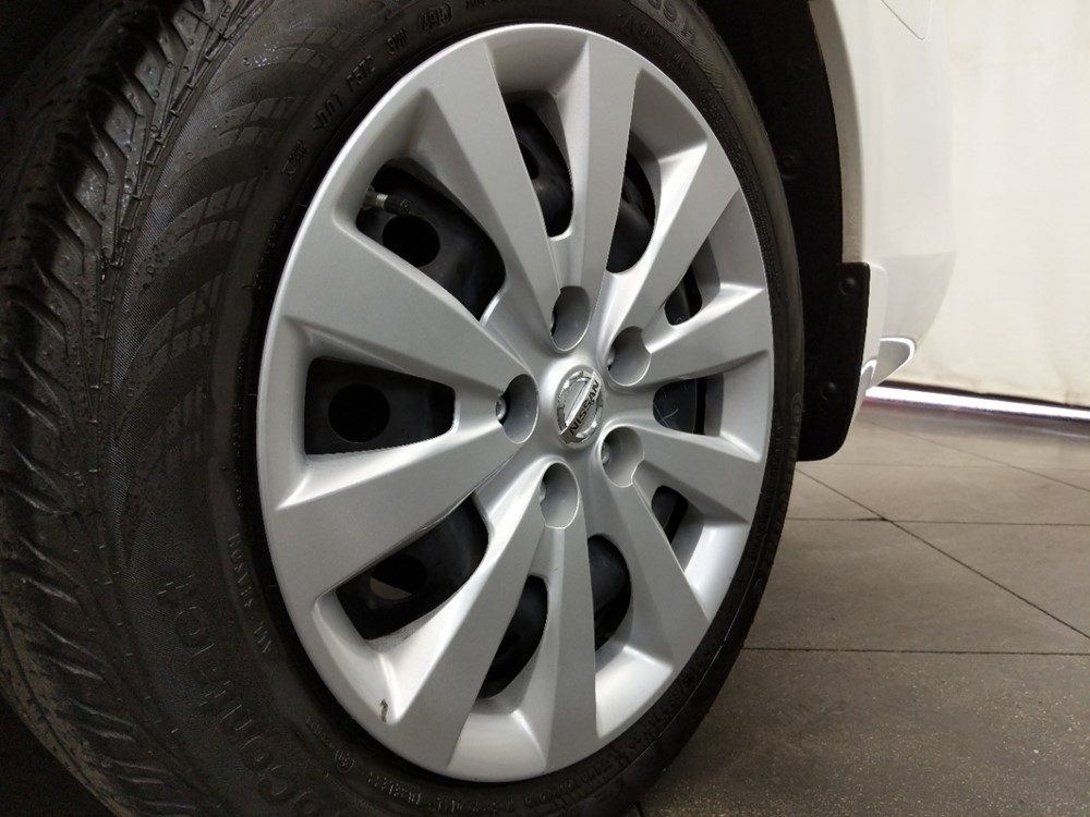 2016 Nissan Sentra - Wheel