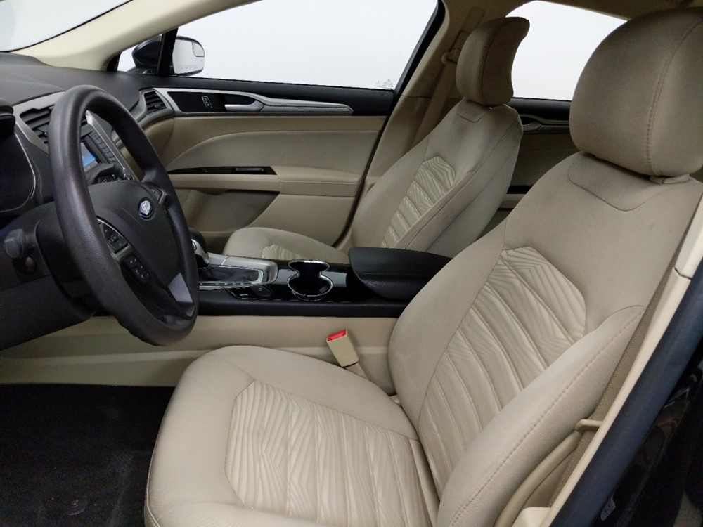 2016 Ford Fusion - Driver Front Seat
