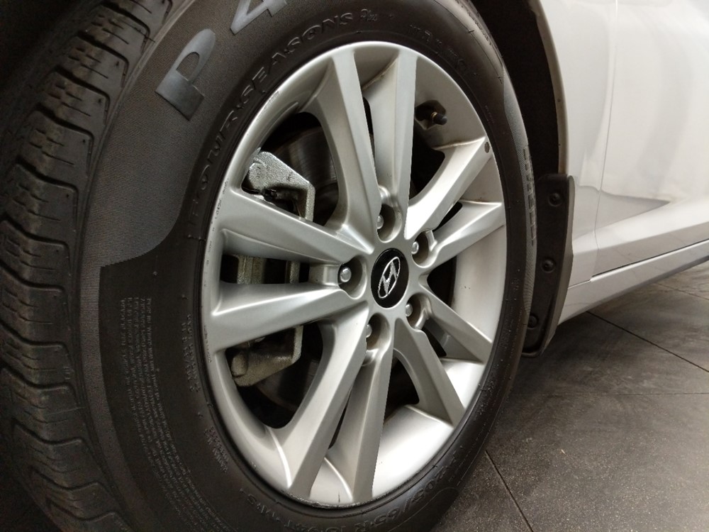 2015 Hyundai Sonata - Wheel