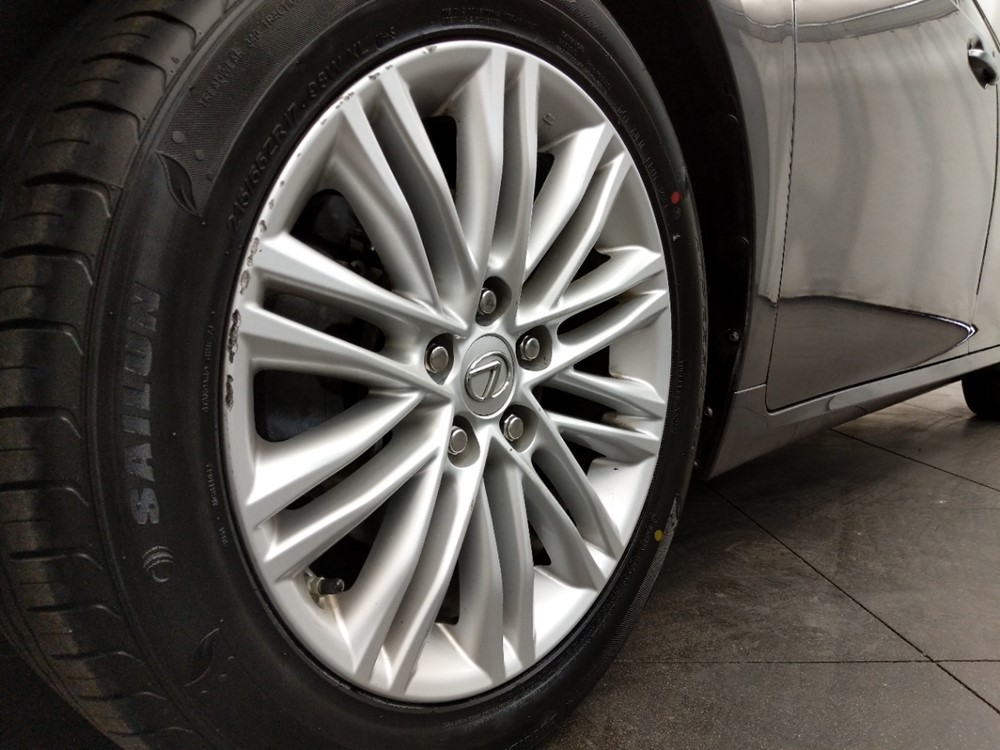 2016 Lexus ES 350 - Wheel