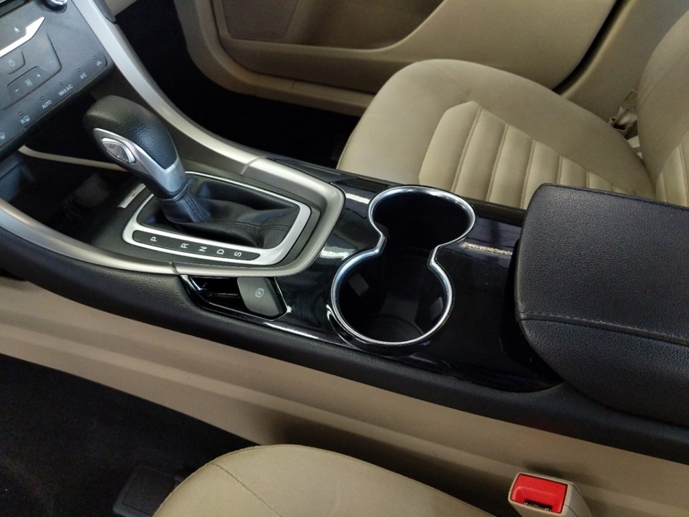 2014 Ford Fusion - Center Console/Cup Holders