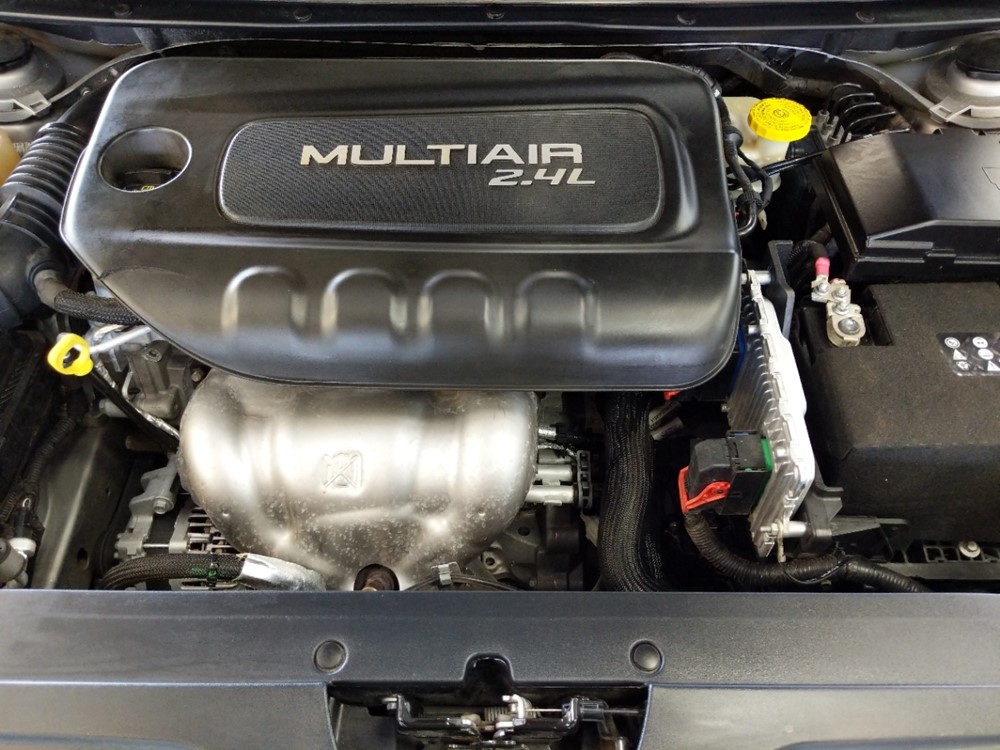 2015 Chrysler 200 - Engine