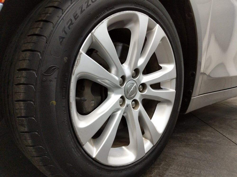 2015 Chrysler 200 - Wheel