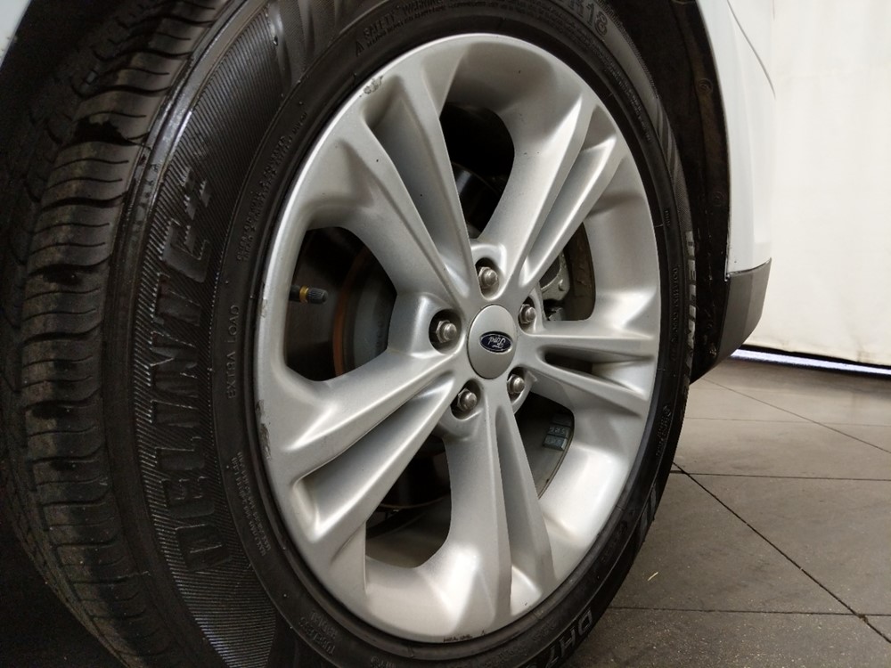 2015 Ford Taurus - Wheel