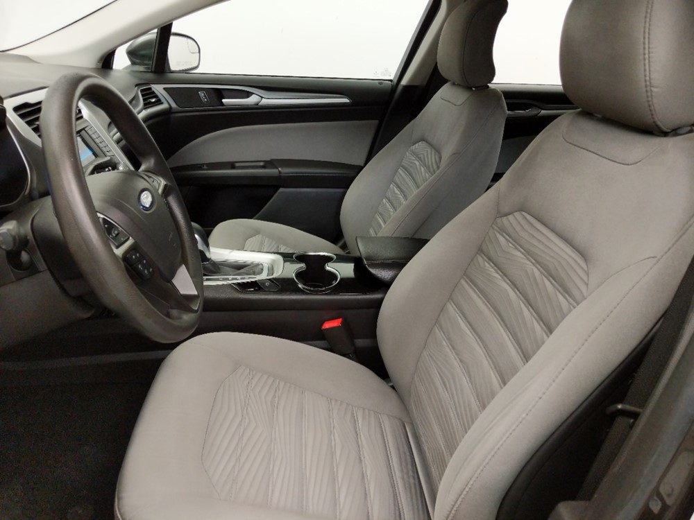 2016 Ford Fusion - Driver Front Seat