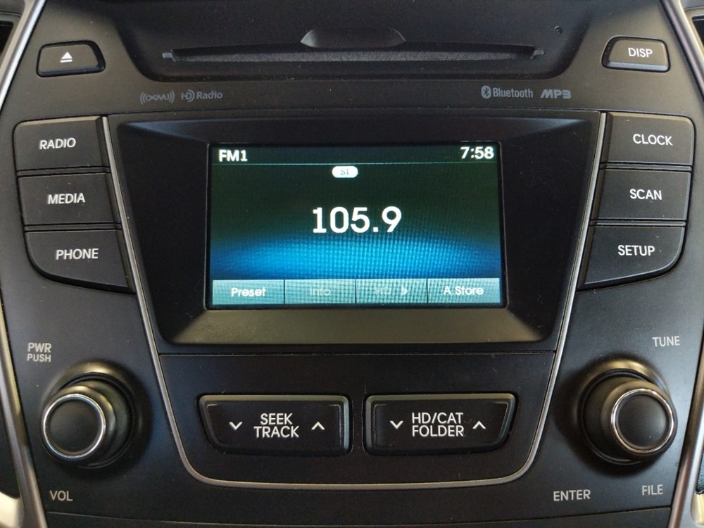 2013 Hyundai Santa Fe - Stereo Package