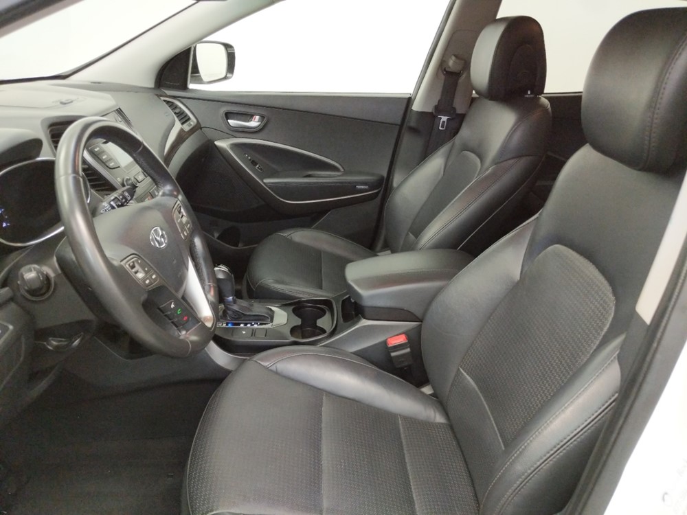 2013 Hyundai Santa Fe - Driver Front Seat
