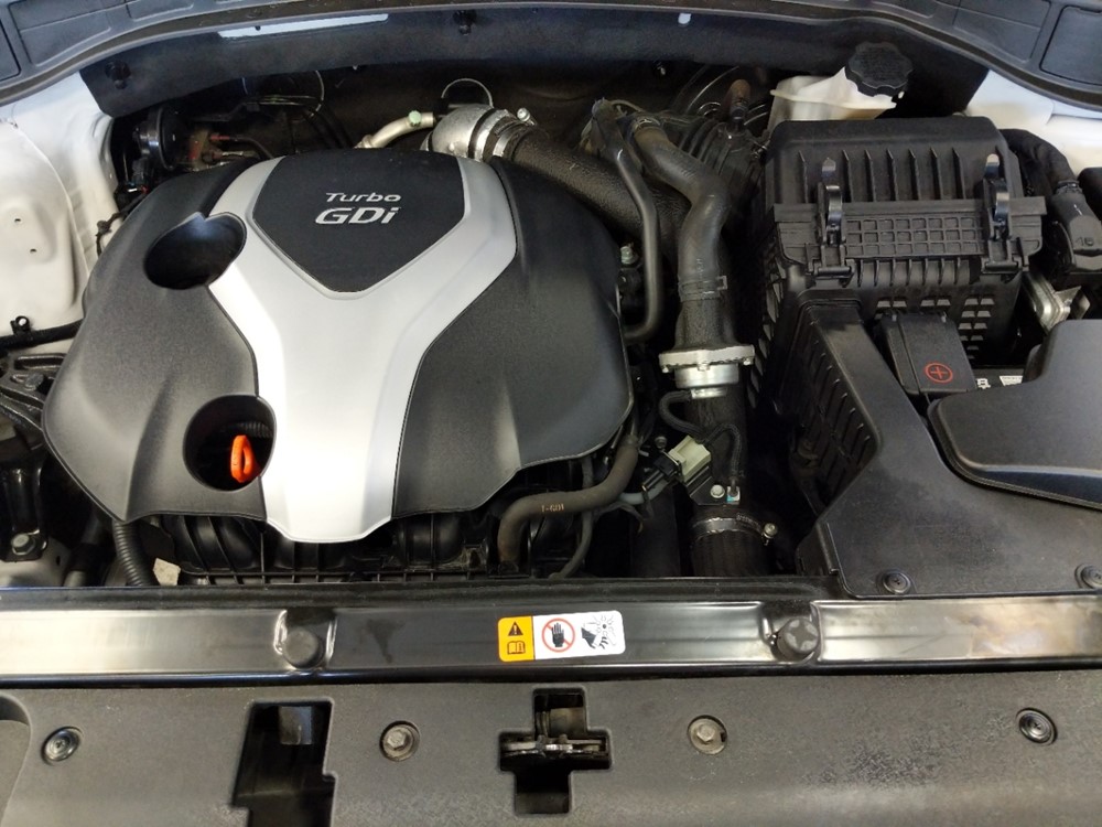 2013 Hyundai Santa Fe - Engine