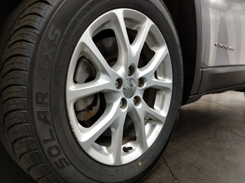 2014 Jeep Cherokee - Wheel