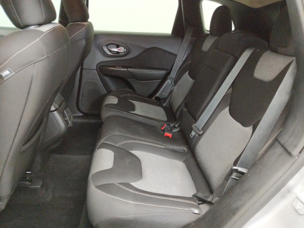 2014 Jeep Cherokee - Driver Rear Seat