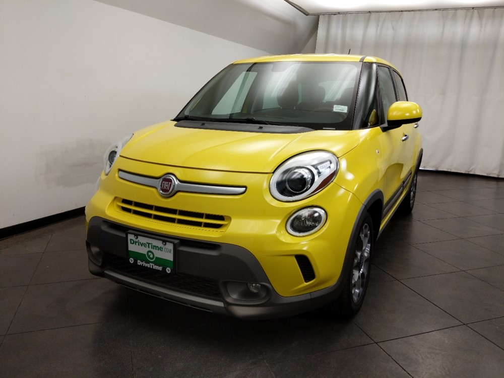 2014 FIAT 500L - Driver Front Hood