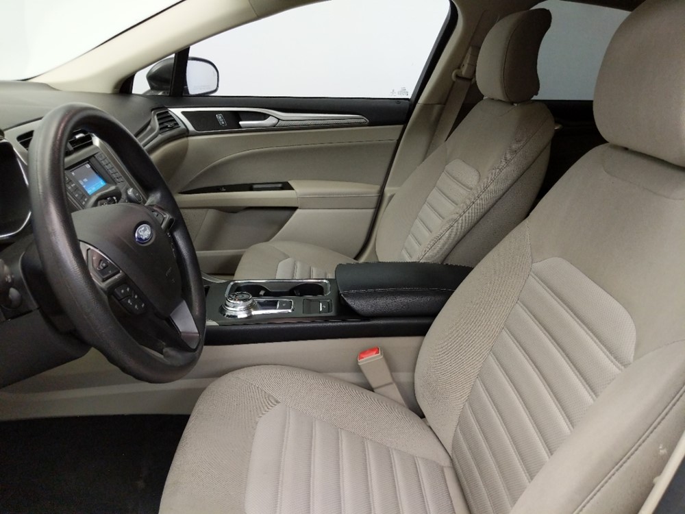 2017 Ford Fusion - Driver Front Seat