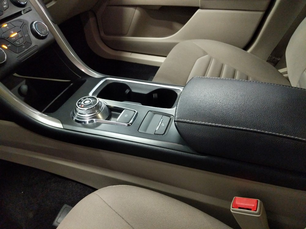 2017 Ford Fusion - Center Console/Cup Holders