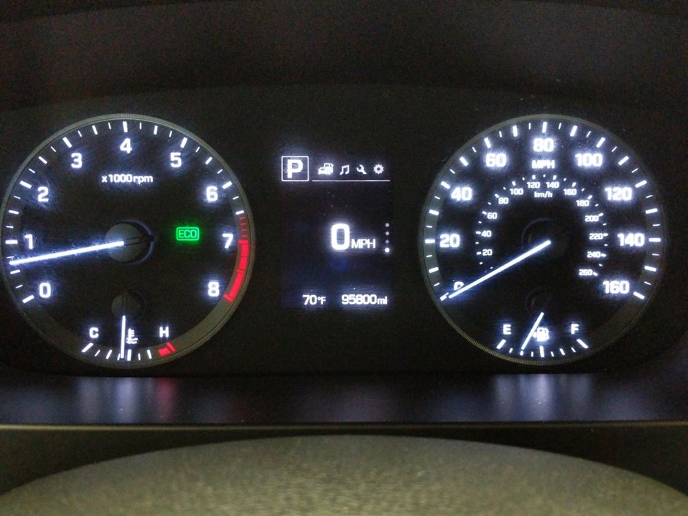 2015 Hyundai Sonata - Odometer Close Up