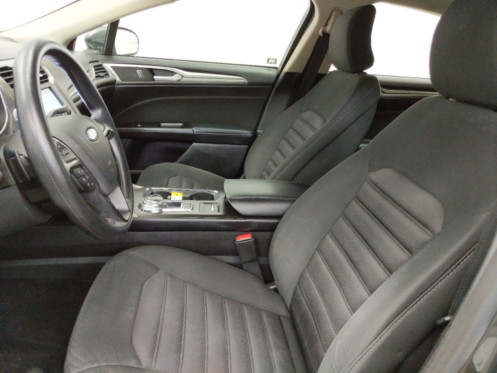 2017 Ford Fusion - Driver Front Seat