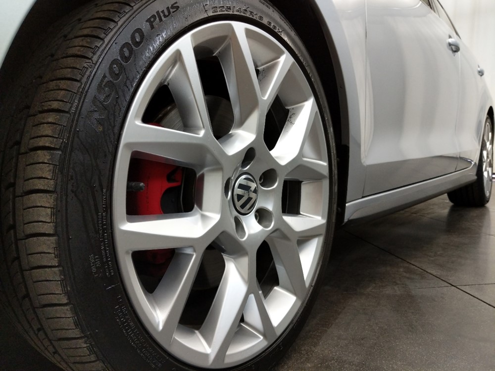 2014 Volkswagen Jetta - Wheel
