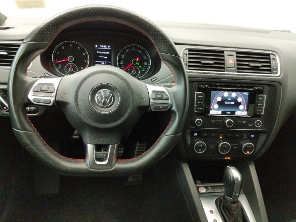 2014 Volkswagen Jetta - Driver Dash