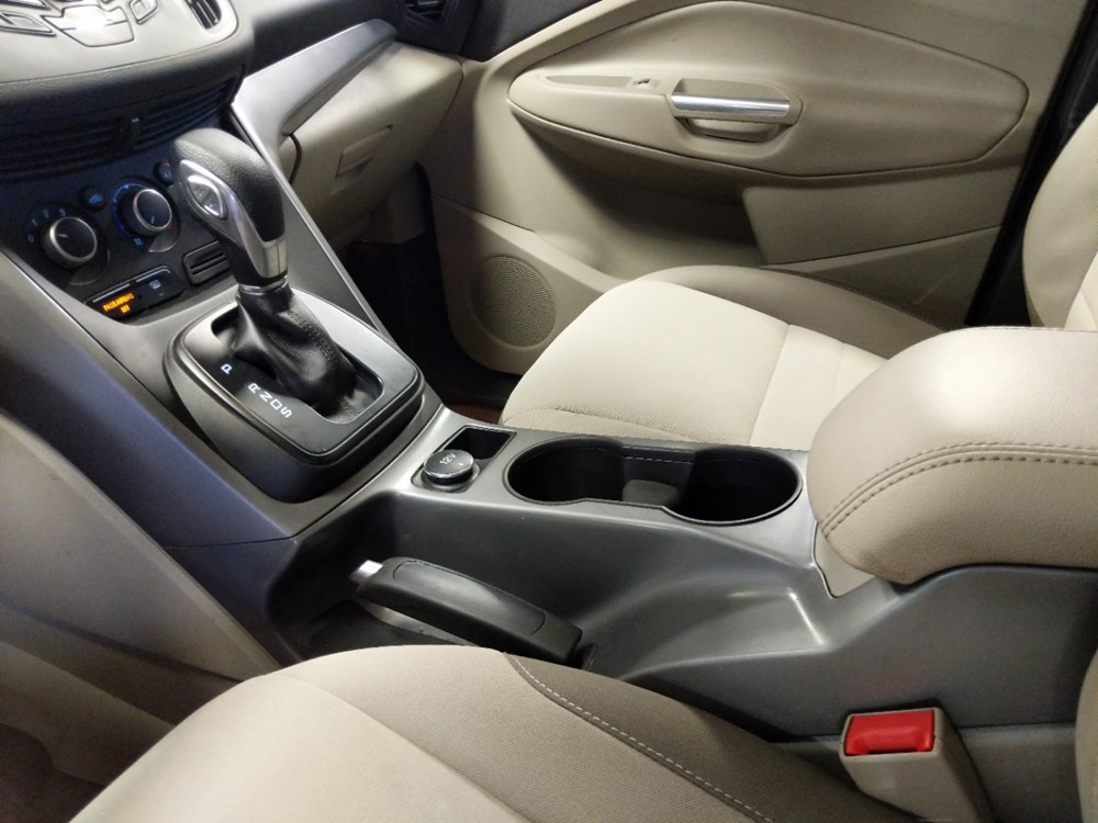 2015 Ford Escape - Center Console/Cup Holders