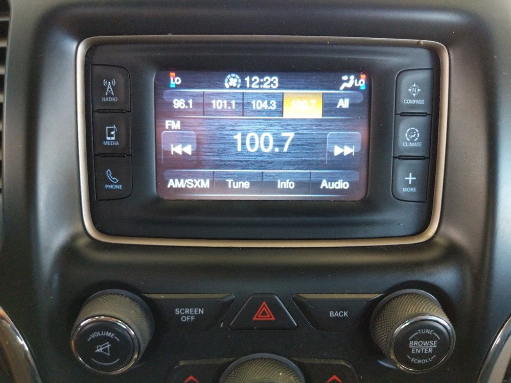 2014 Jeep Grand Cherokee - Stereo Package