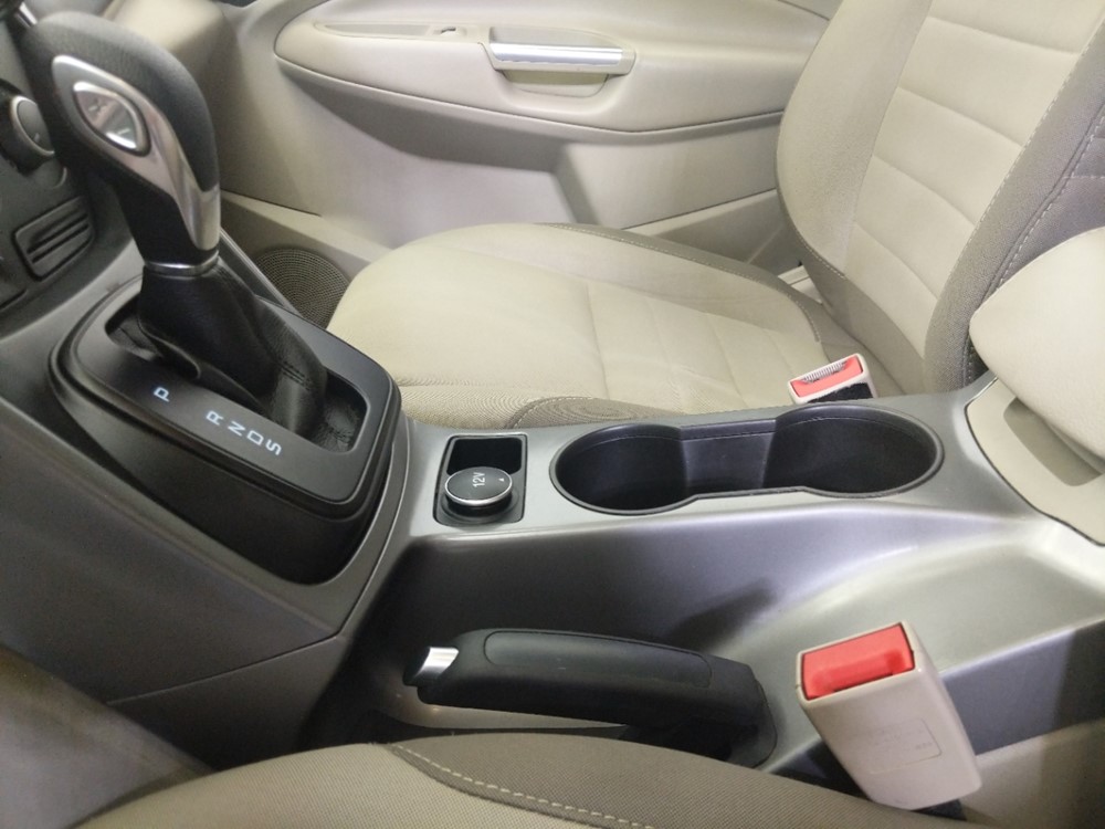 2016 Ford Escape - Center Console/Cup Holders