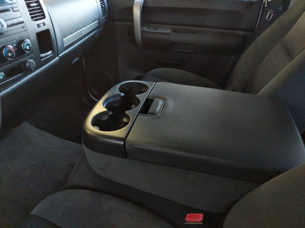 2009 GMC Sierra 1500 - Center Console/Cup Holders