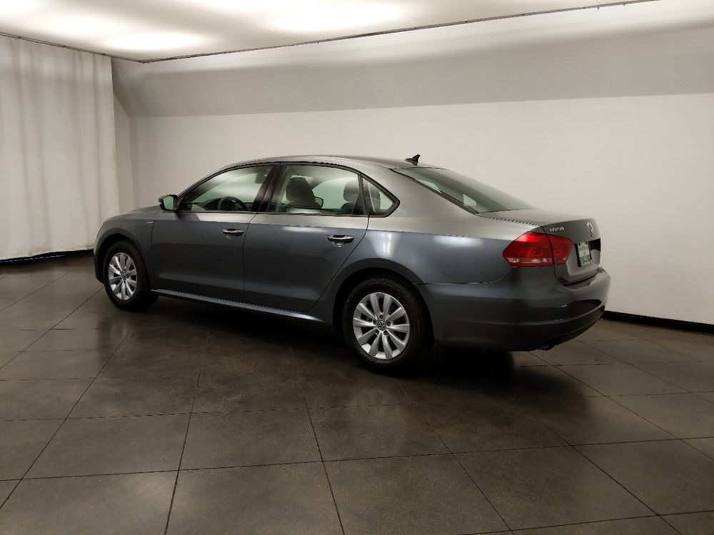 2015 Volkswagen Passat - Driver Rear Side