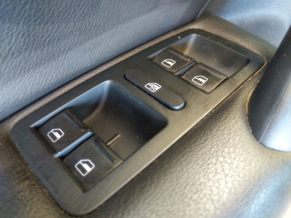 2015 Volkswagen Passat - Driver Power Windows/Lock Control