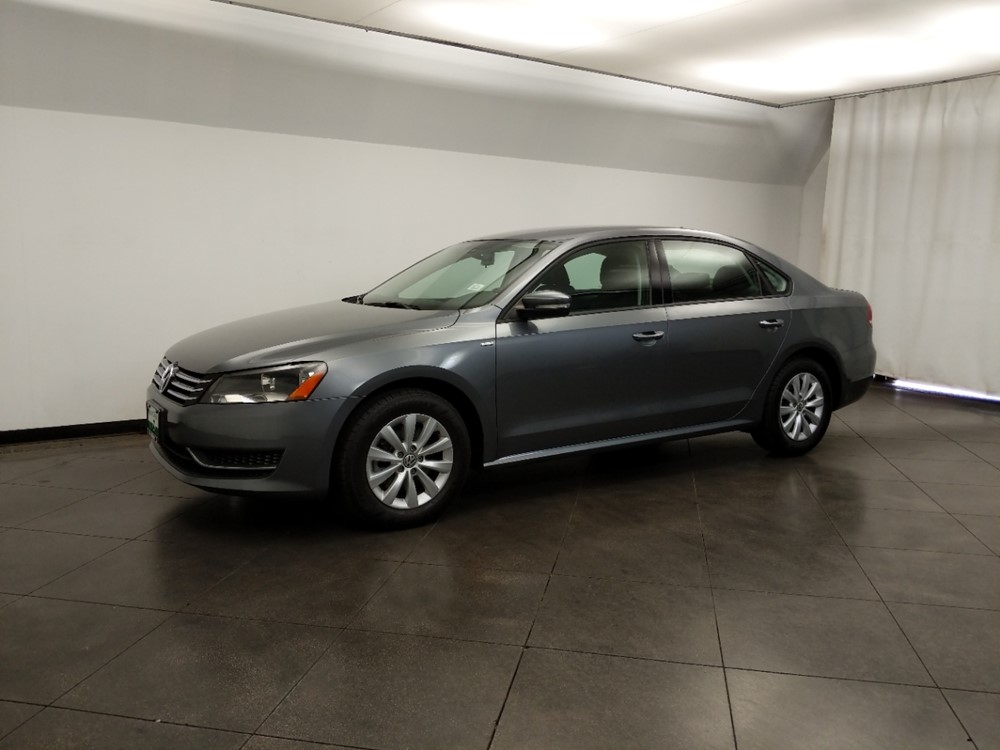 2015 Volkswagen Passat - Driver Front Side