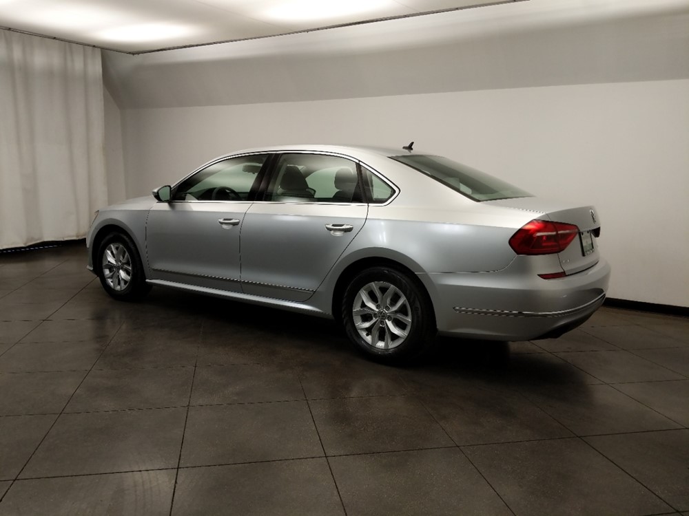 2016 Volkswagen Passat - Driver Rear Side