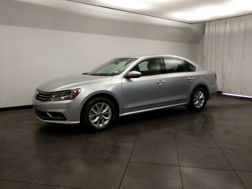 2016 Volkswagen Passat - Driver Front Side
