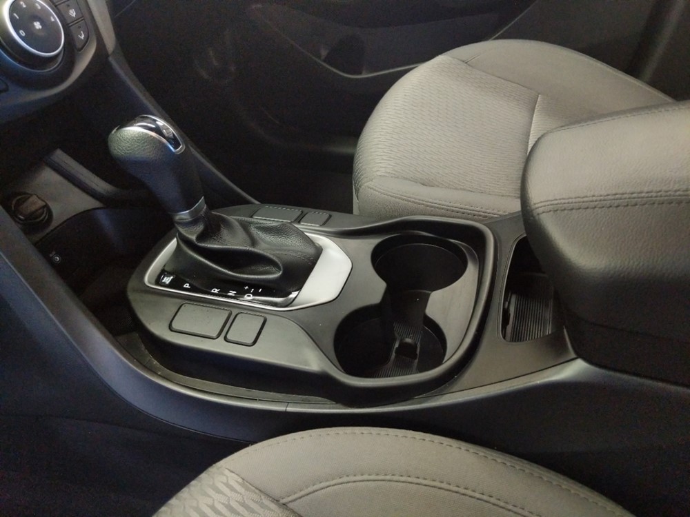 2018 Hyundai Santa Fe - Center Console/Cup Holders