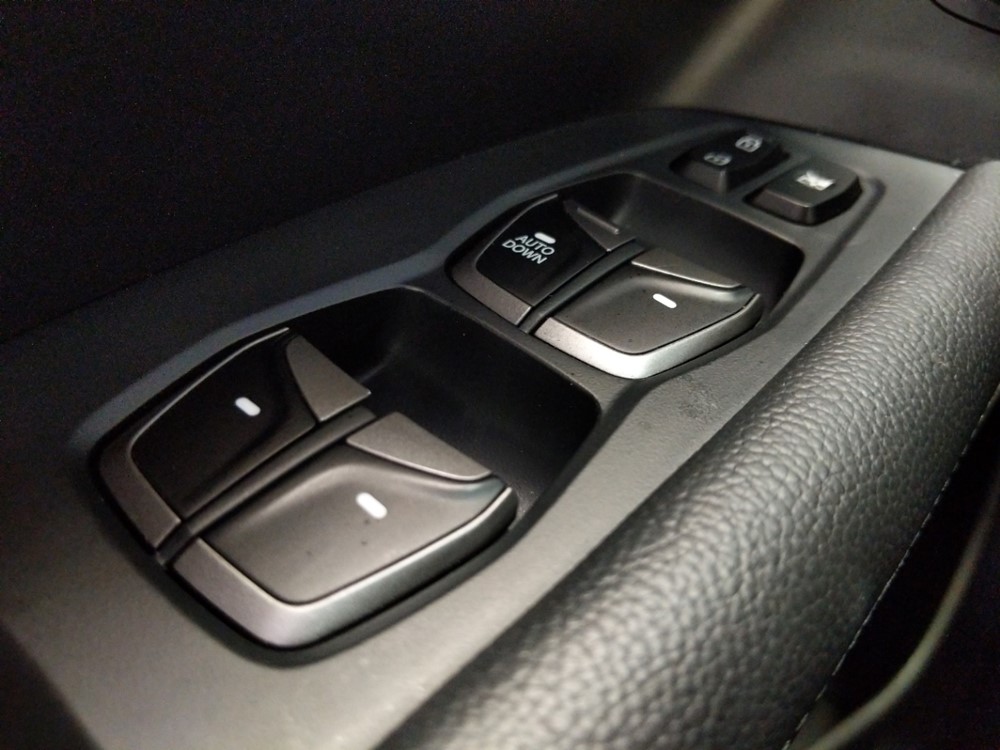 2018 Hyundai Santa Fe - Driver Power Windows/Lock Control