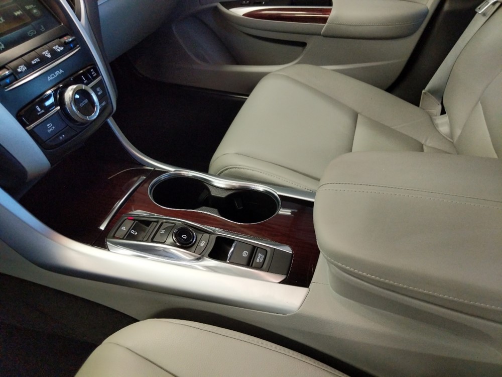 2016 Acura TLX - Center Console/Cup Holders