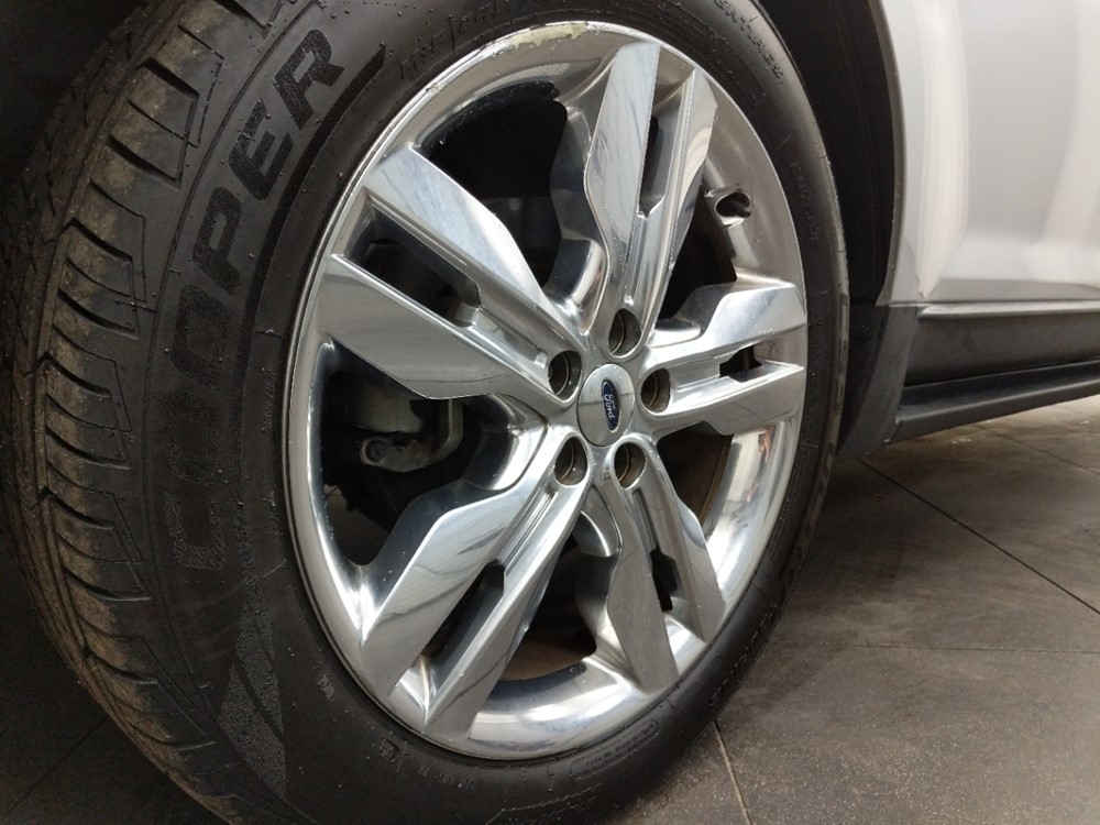 2012 Ford Edge - Wheel