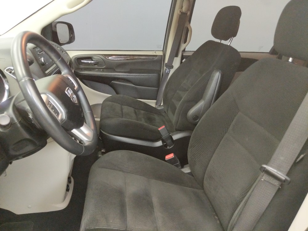 2016 Dodge Grand Caravan - Driver Front Seat