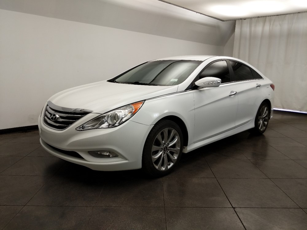 2014 Hyundai Sonata - Driver Front Bumper