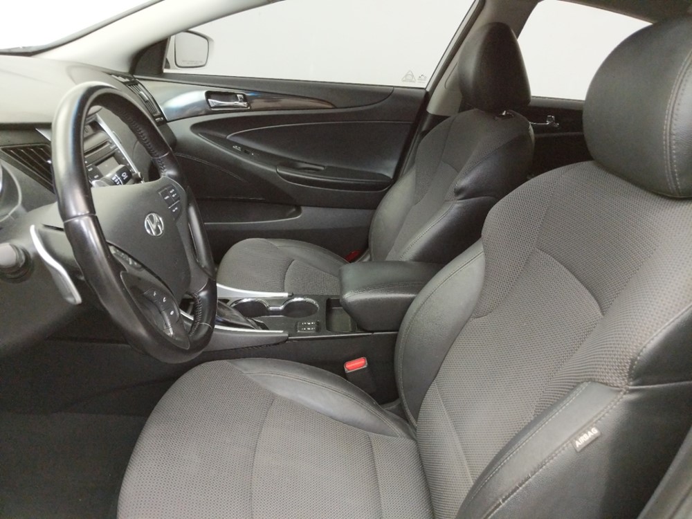 2014 Hyundai Sonata - Driver Front Seat