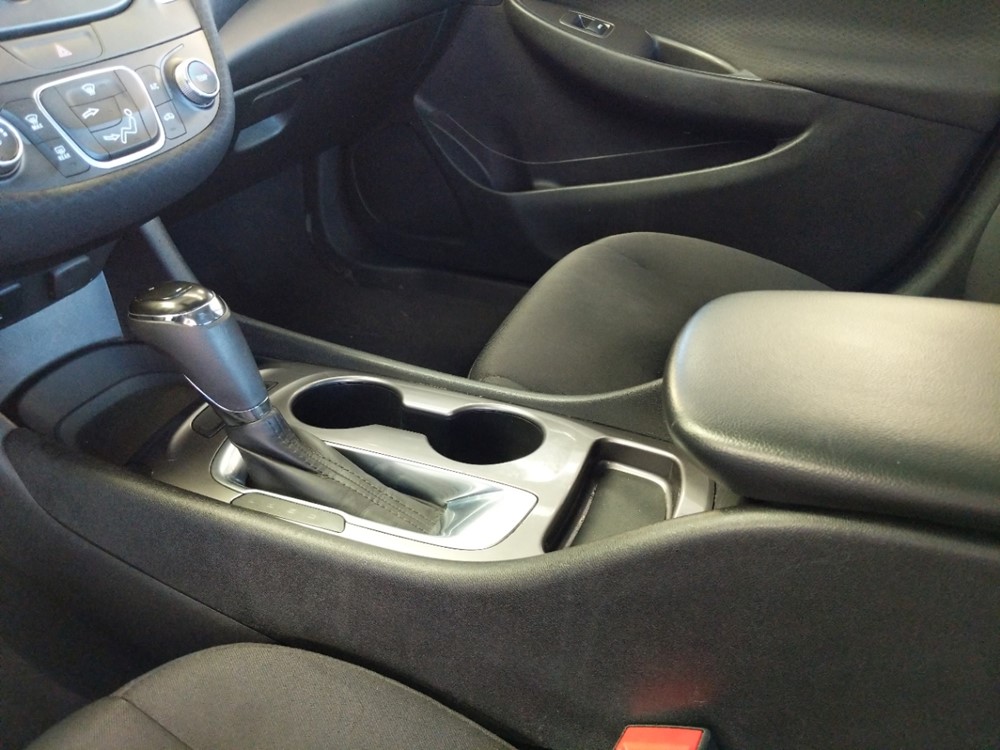 2017 Chevrolet Malibu - Center Console/Cup Holders