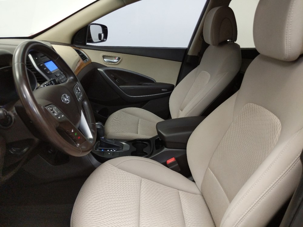 2013 Hyundai Santa Fe - Driver Front Seat