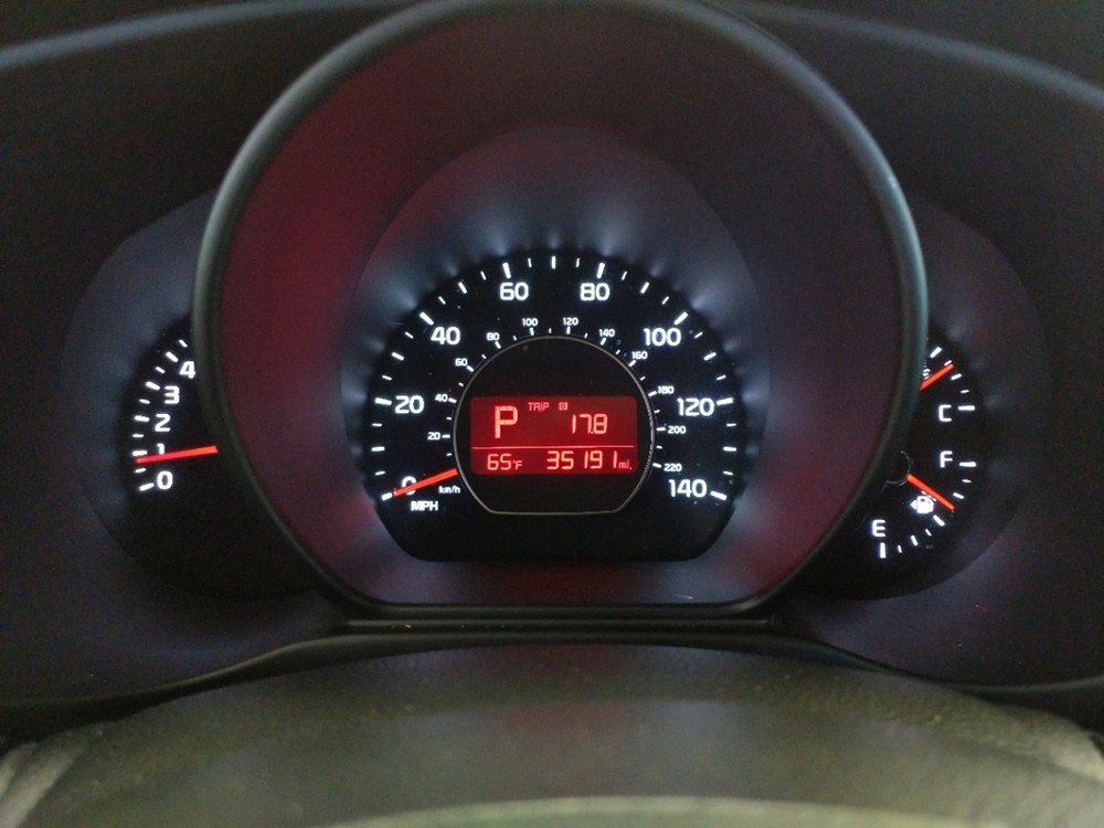 2018 Kia Soul - Odometer Close Up