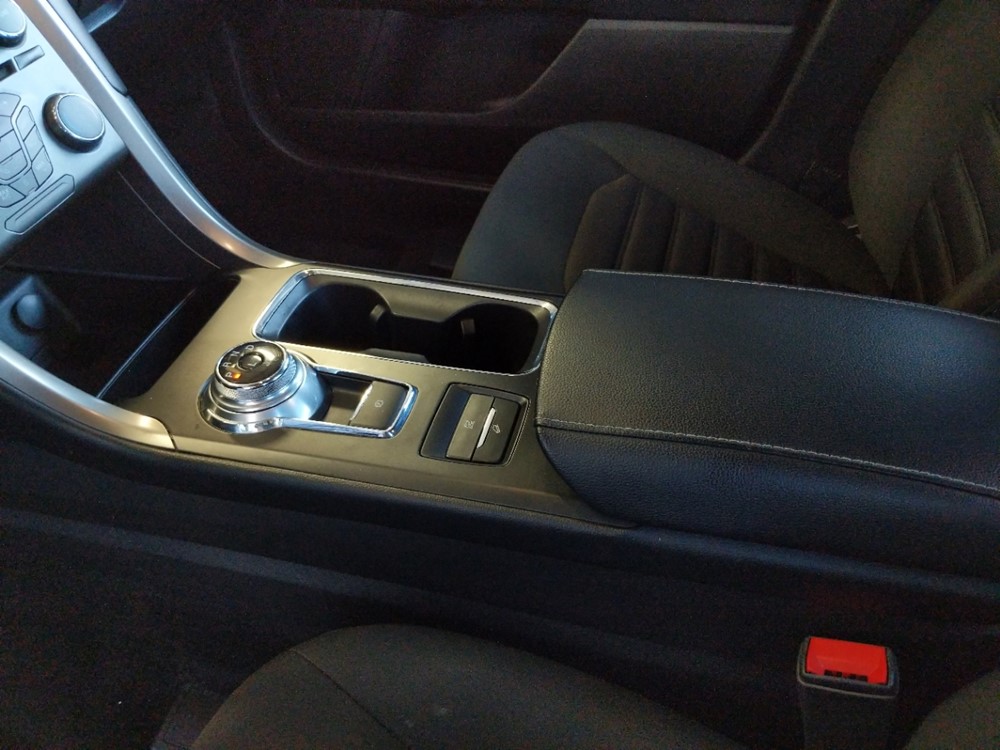 2017 Ford Fusion - Center Console/Cup Holders