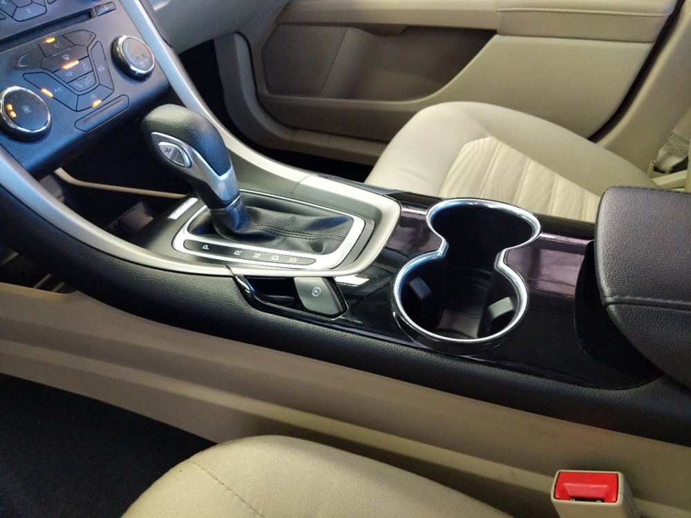 2016 Ford Fusion - Center Console/Cup Holders
