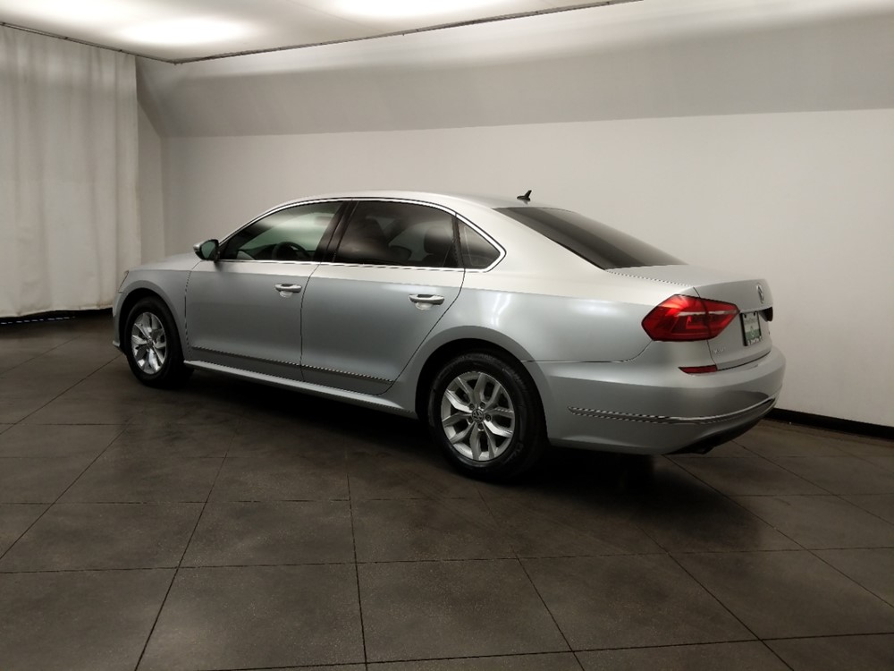 2016 Volkswagen Passat - Driver Rear Side